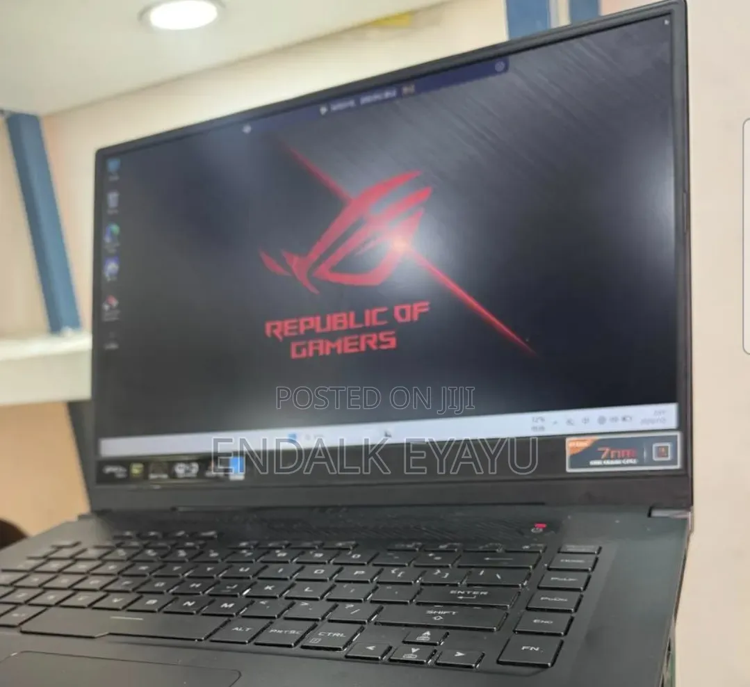 New Laptop Asus ROG Zephyrus G15 16GB AMD Ryzen 9 SSD 512GB