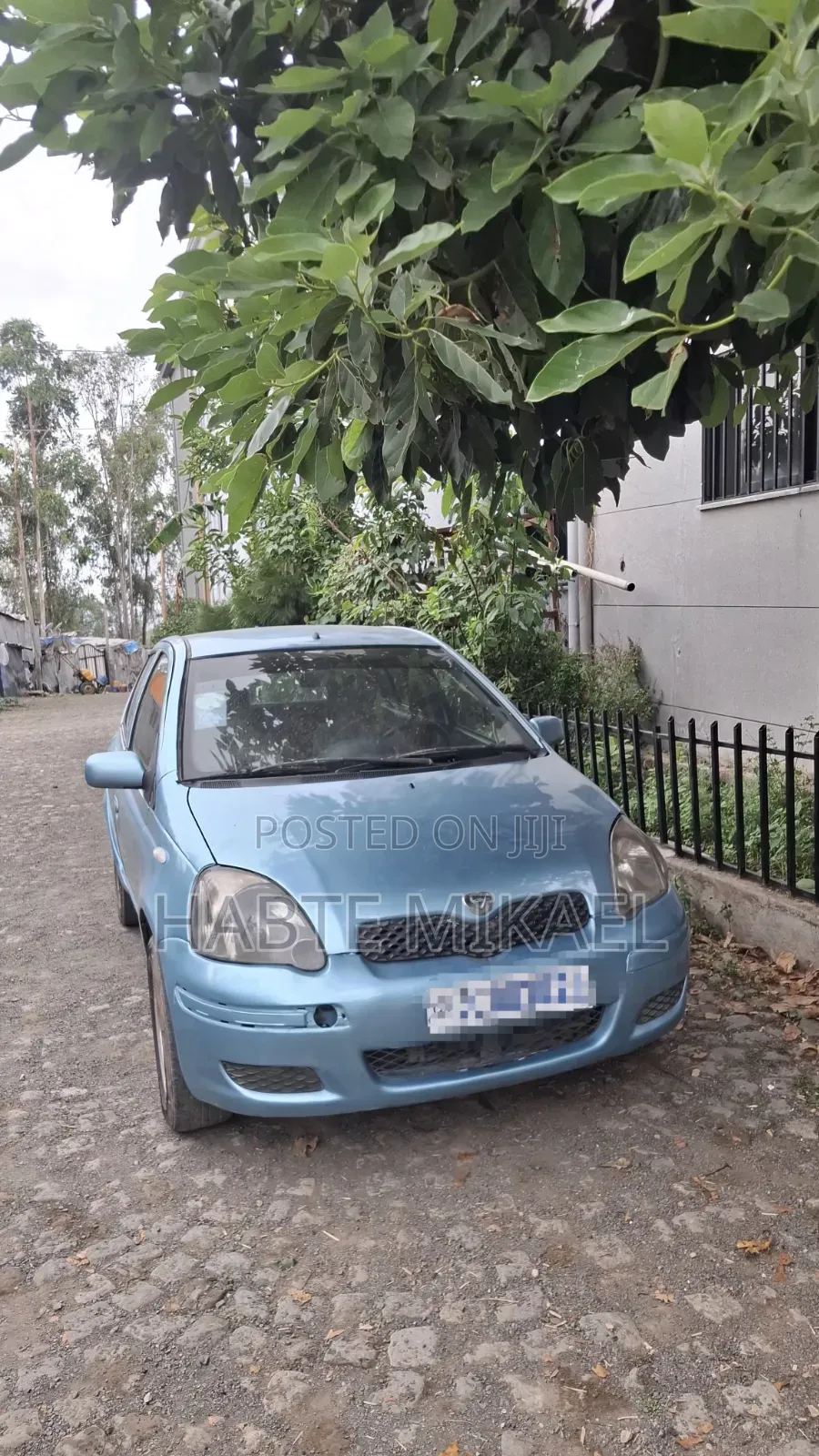 Toyota Vitz 2002 Blue