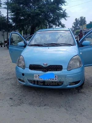 Toyota Vitz 2002 Blue