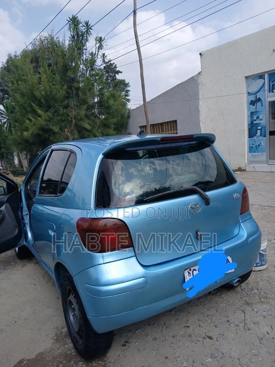 Toyota Vitz 2002 Blue