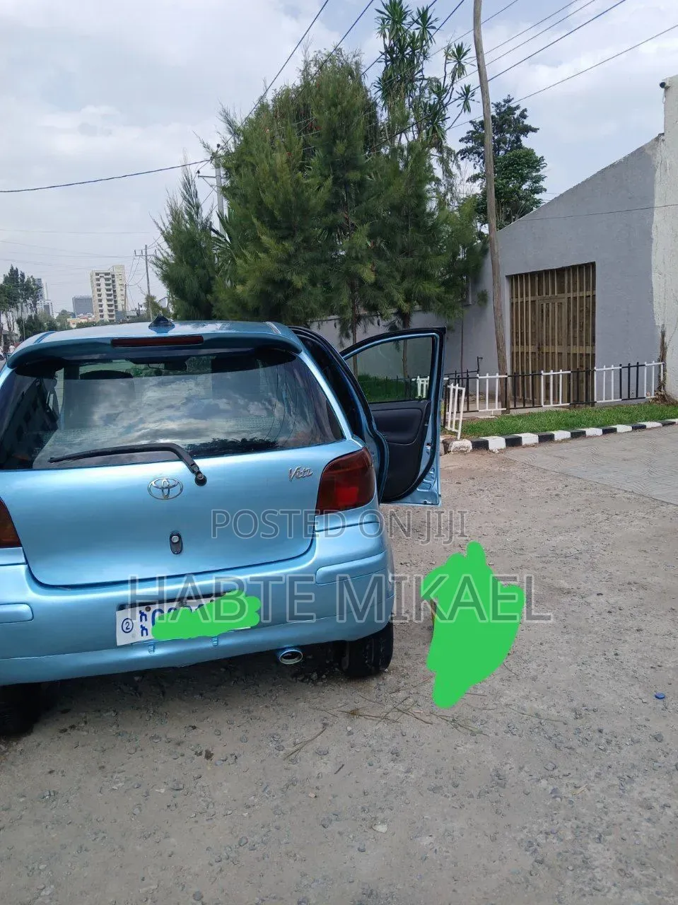 Toyota Vitz 2002 Blue