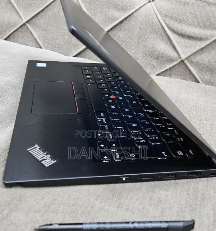 New Laptop Lenovo ThinkPad X390 Yoga 16GB Intel Core i7 SSD 512GB