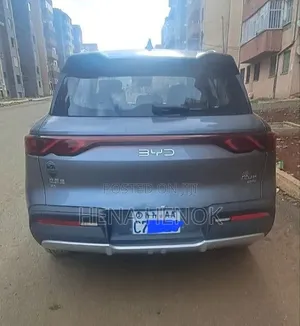 BYD Yuan Up 2025 Silver
