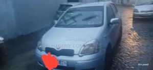 Toyota Vitz 2004 Silver