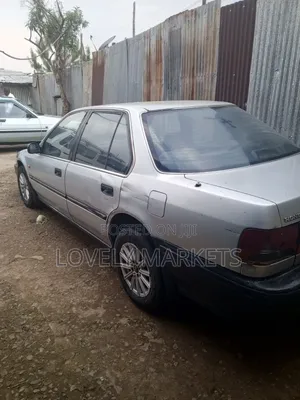 Honda Accord 1992 Silver