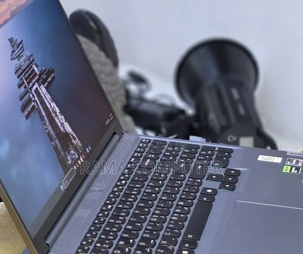New Laptop Lenovo Legion 5 16GB AMD Ryzen 7 SSD 1T