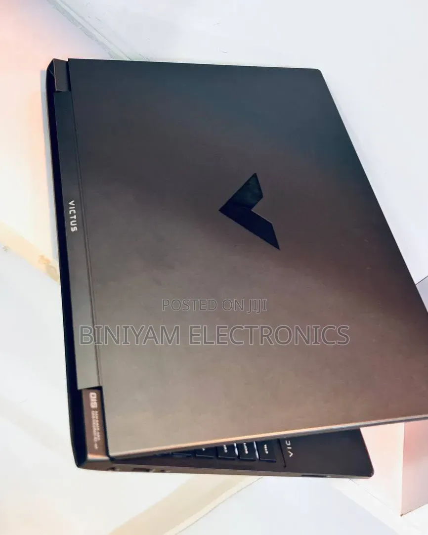New Laptop HP Victus 15 12GB AMD Ryzen 5 SSD 512GB