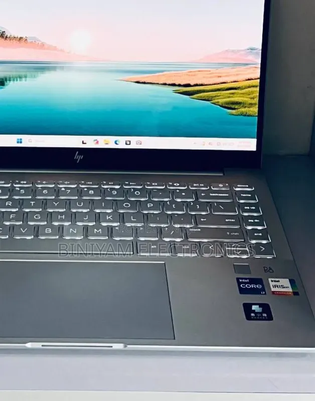 New Laptop HP Pavilion 14 16GB Intel Core i7 SSD 1T