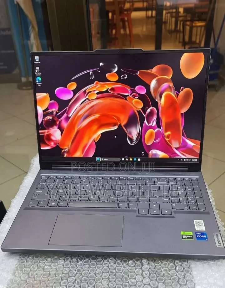 New Laptop Lenovo Legion 5 16GB Intel Core i7 SSD 1T