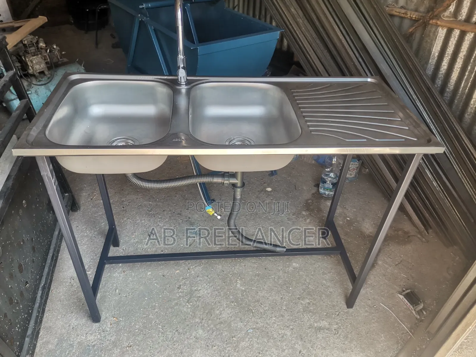 Stainless Steel Sink With Mounting Frame and Complete Accessories