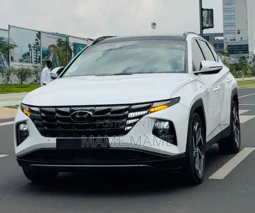 Hyundai Tucson 2021 White