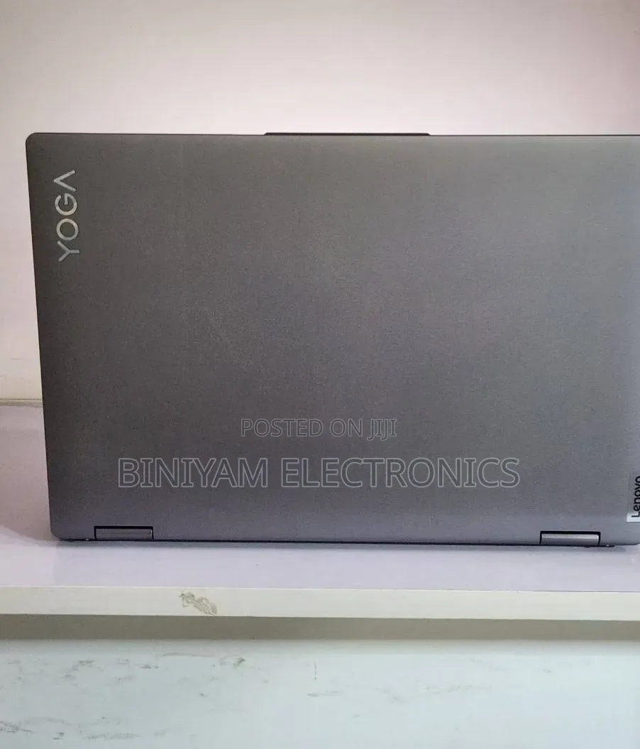 New Laptop Lenovo Yoga 7i 16GB Intel Core i7 SSD 512GB