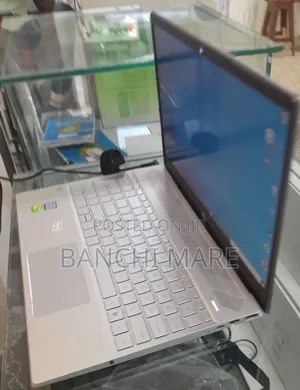 New Laptop HP Pavilion 14 16GB Intel Core i7 SSD 512GB