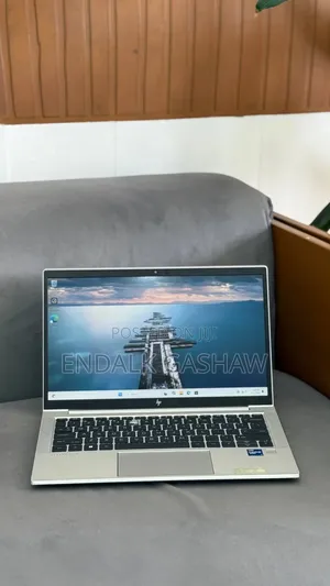 New Laptop HP EliteBook 830 G8 8GB Intel Core i5 SSD 512GB