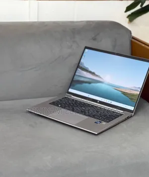 New Laptop HP ZBook 14 16GB Intel Core i5 SSD 512GB