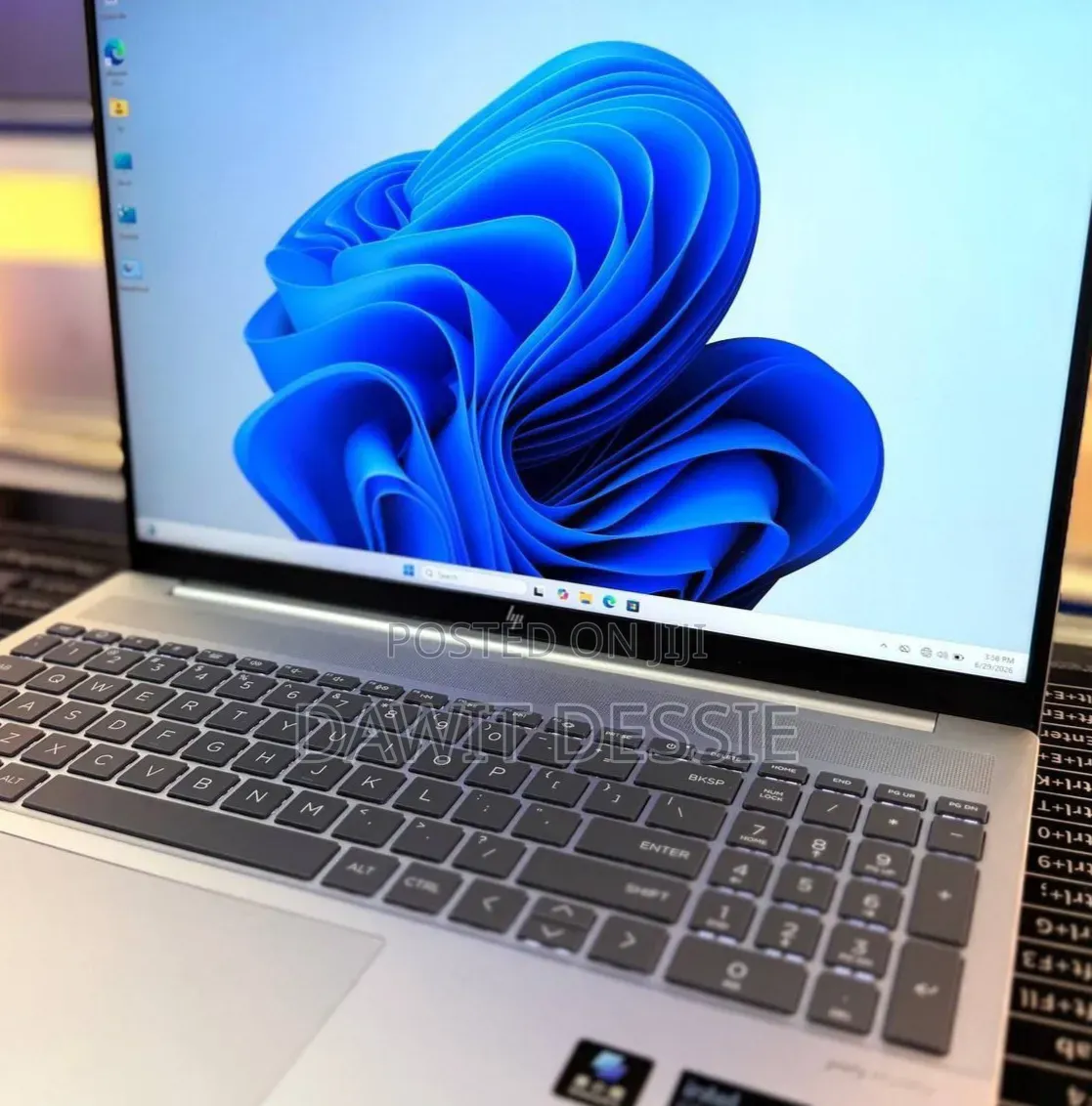 New Laptop HP 32GB Intel Core Ultra 7 SSD 1T