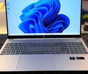 New Laptop HP 32GB Intel Core Ultra 7 SSD 1T