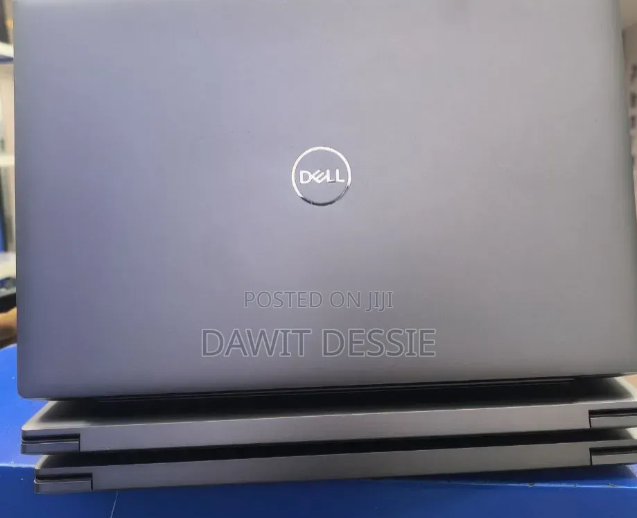 New Laptop Dell Precision 5490 32GB Intel Core Ultra 9 SSD 1T