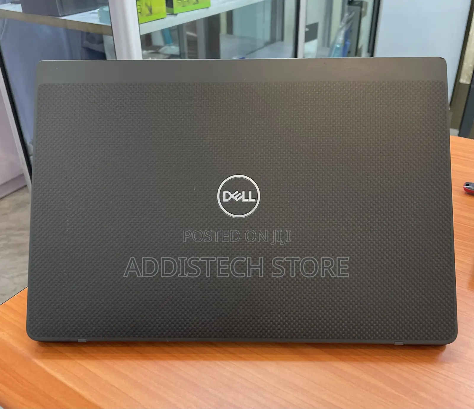 New Laptop Dell Latitude 7300 8GB Intel Core i7 SSD 512GB