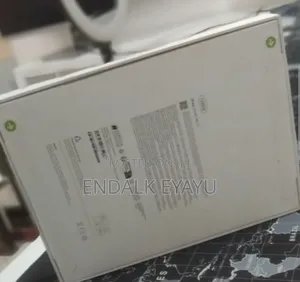 New Apple iPad Wi-Fi 128 GB