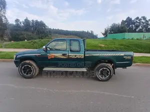 Toyota Hilux 1999 Green