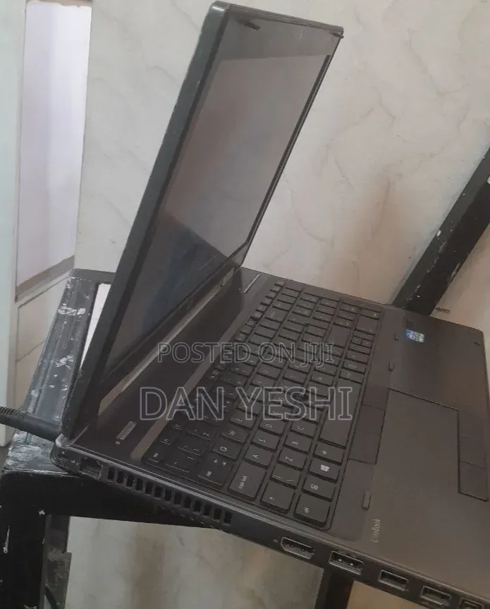 New Laptop HP 8GB Intel Core i7 SSD 128GB