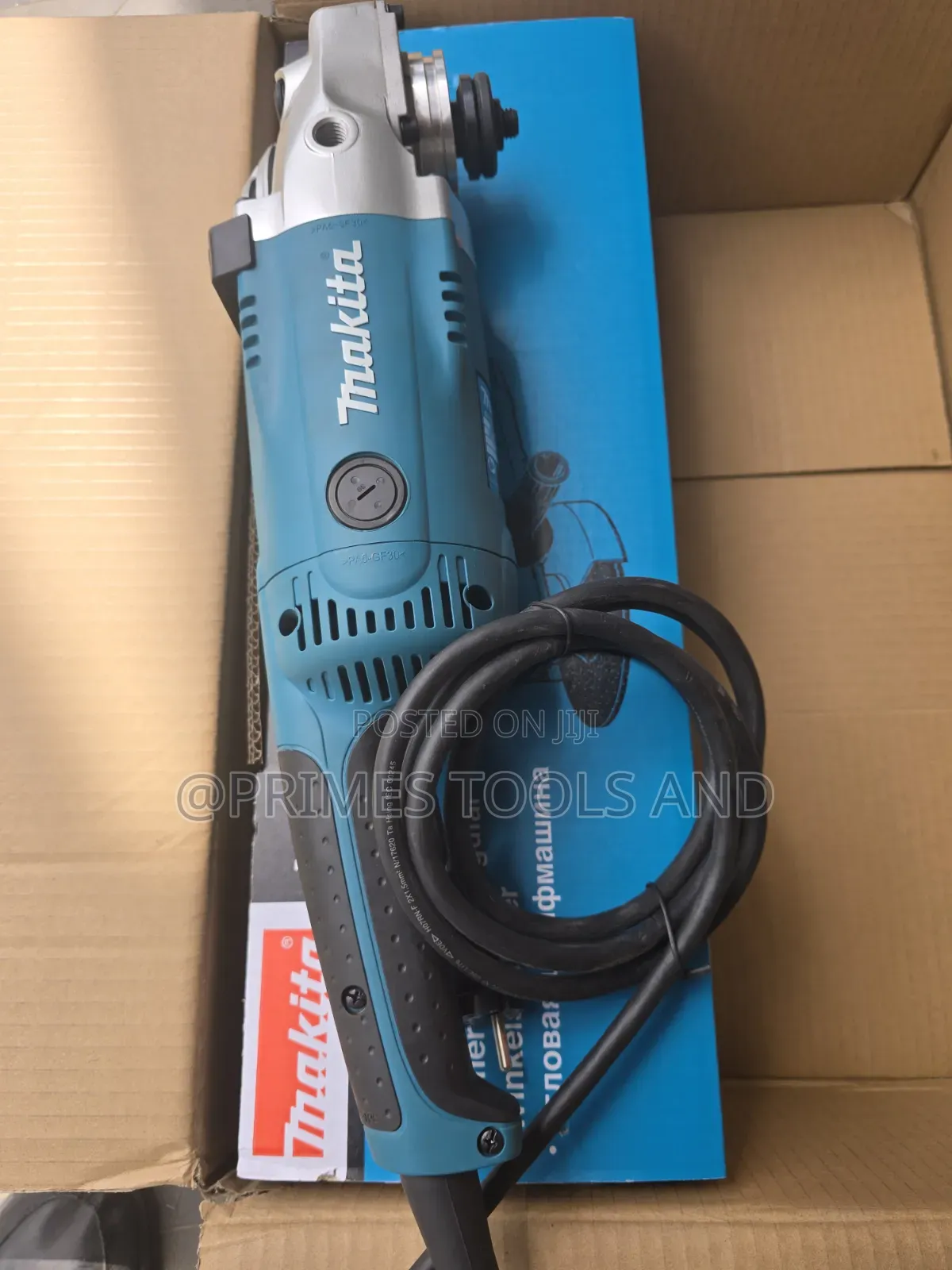 Makita Angle Grinder – Professional Power Precision