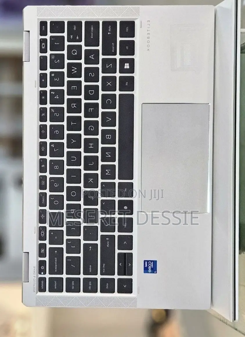 New Laptop HP EliteBook 1040 G8 16GB Intel Core i7 SSD 512GB