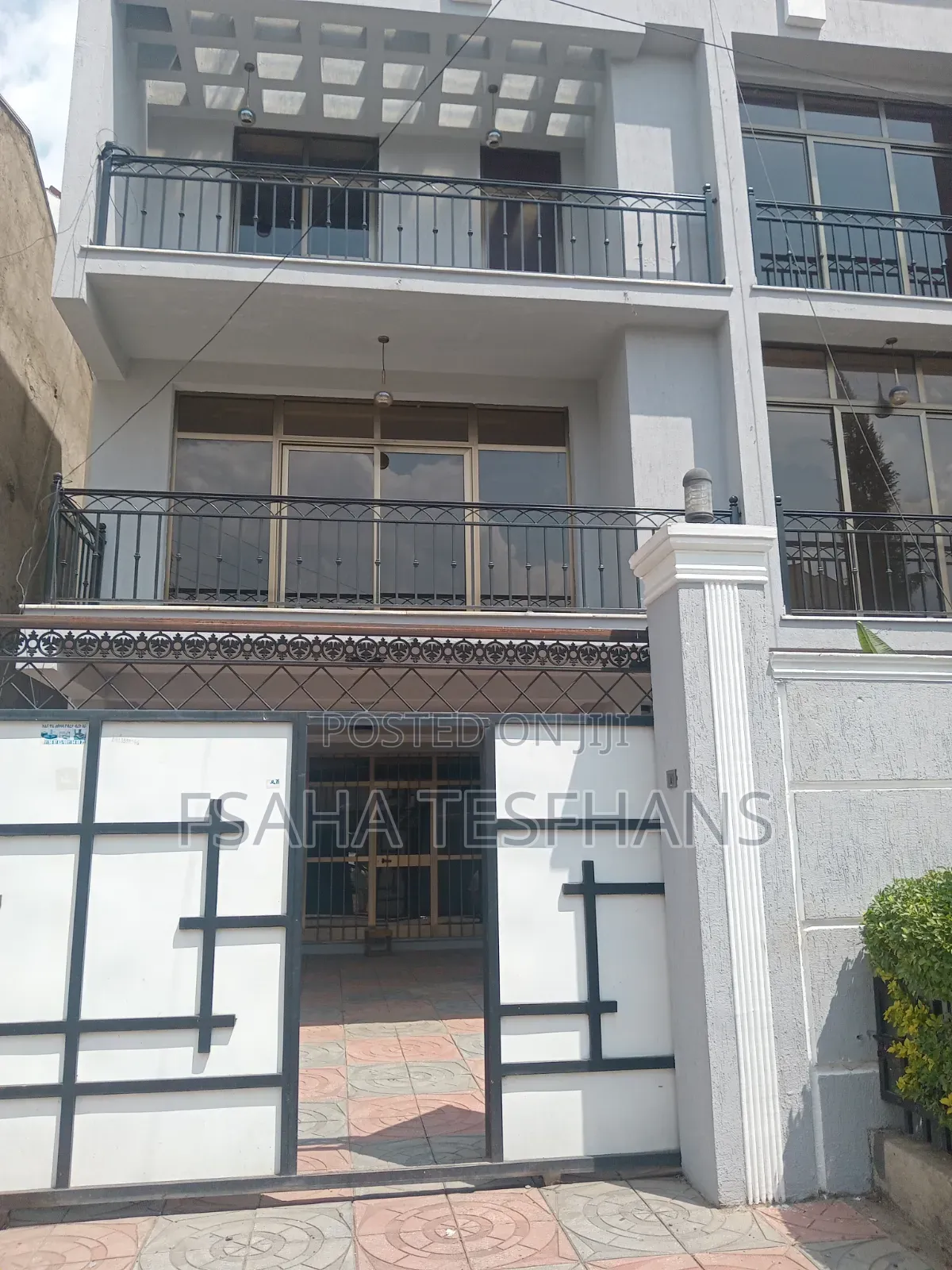 4bdrm House in G+2, Bole for rent