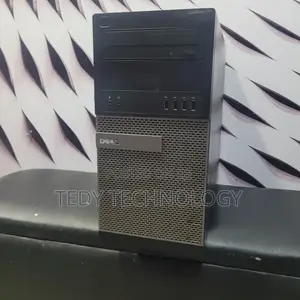 Desktop Computer Dell OptiPlex 790 4GB Intel Core i3 HDD 500GB