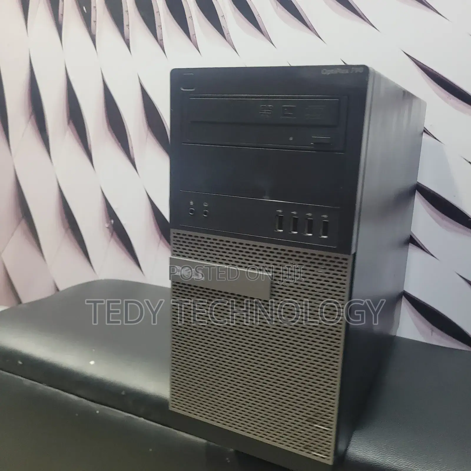 Desktop Computer Dell OptiPlex 790 4GB Intel Core i3 HDD 500GB