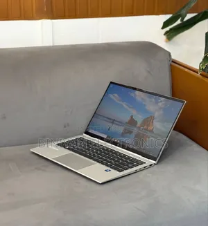 New Laptop HP EliteBook 1040 G8 32GB Intel Core i7 SSD 512GB