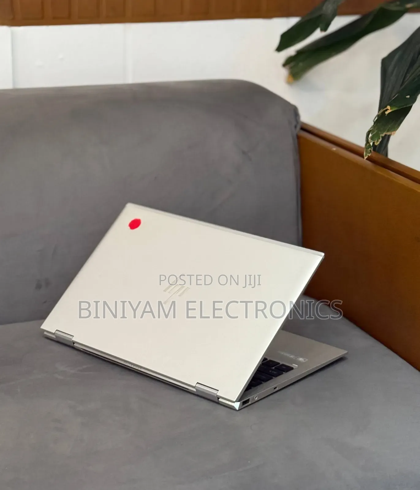 New Laptop HP EliteBook 1040 G8 32GB Intel Core i7 SSD 512GB