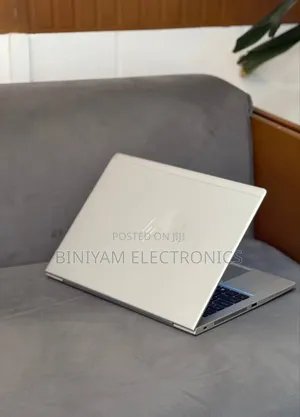 New Laptop HP EliteBook 840 G5 8GB Intel Core i5 SSD 256GB