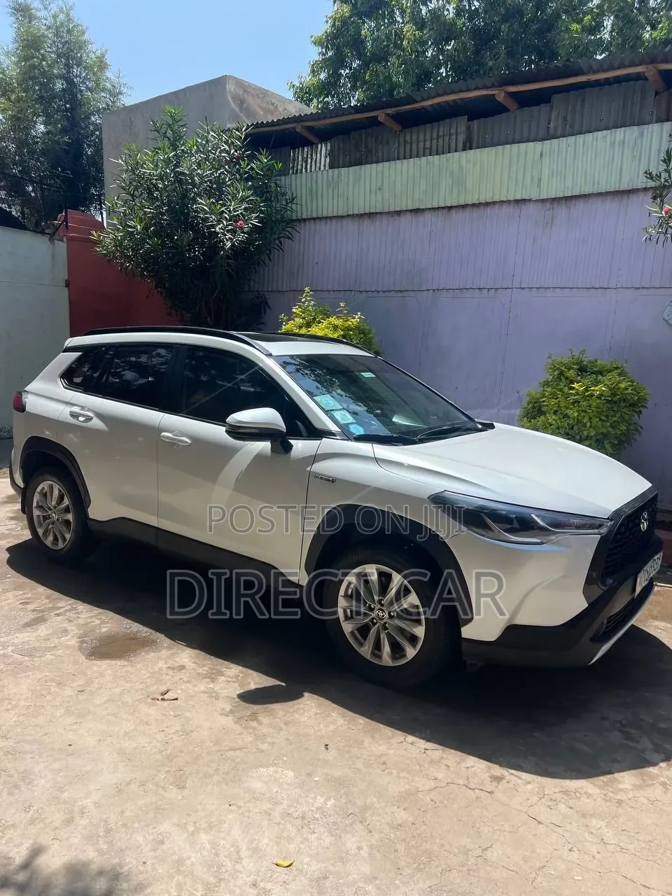 Toyota Corolla Cross Hybrid 2023 White