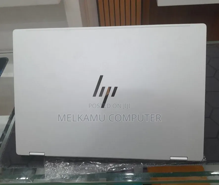 New Laptop HP OmniBook X Flip 14" 16GB Intel Core Ultra 7 SSD 1T