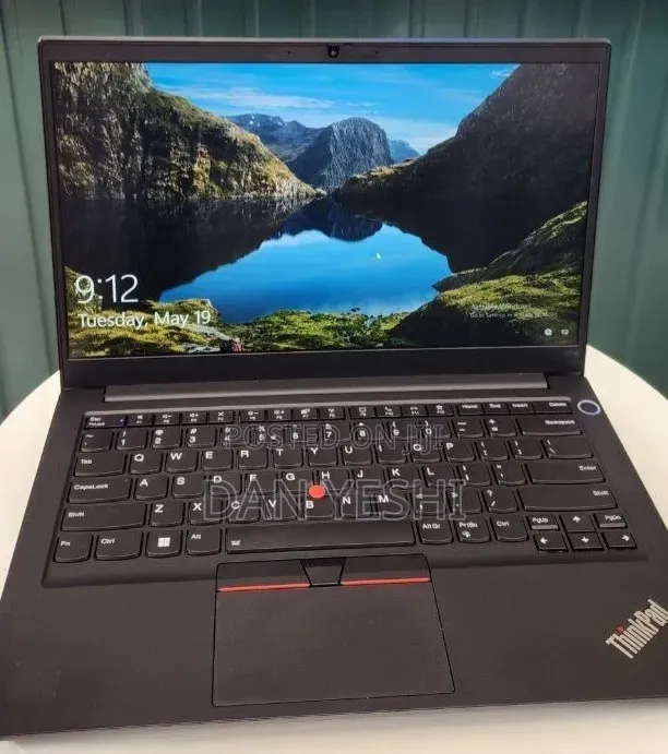 New Laptop Lenovo ThinkPad T14s G4 16GB Intel Core i7 SSD 512GB