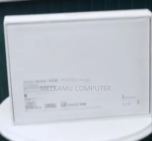New Laptop Apple MacBook Pro 2025 M5 16GB Apple M5 SSD 1T