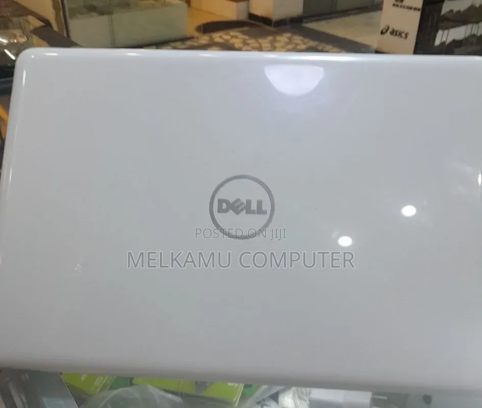 New Laptop Dell Inspiron 15 5567 24GB Intel Core i7 SSD 1T