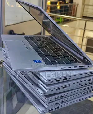 New Laptop HP EliteBook 830 G8 16GB Intel Core i5 SSD 512GB