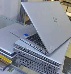 New Laptop HP EliteBook 830 G8 16GB Intel Core i5 SSD 512GB