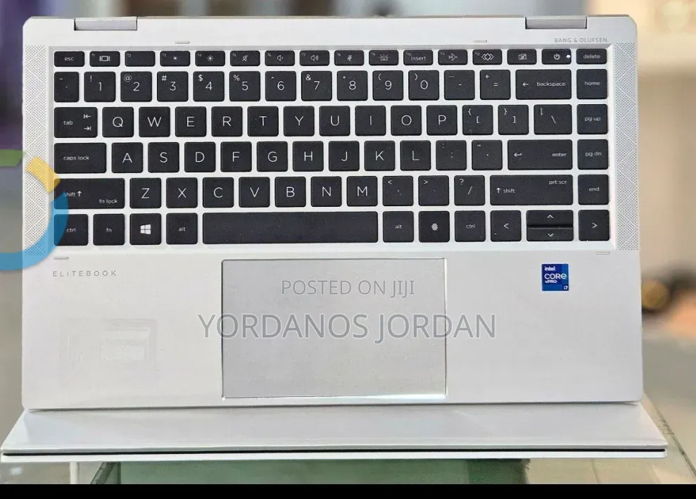 New Laptop HP EliteBook 1040 G8 16GB Intel Core i7 SSD 512GB