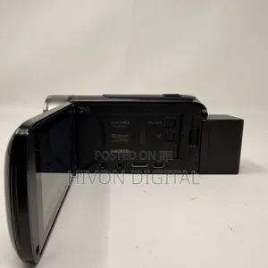 Canon Hand Camera With Free + 2 Battery + 1 Bag + Charger