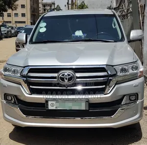 Toyota Land Cruiser 2019 Silver