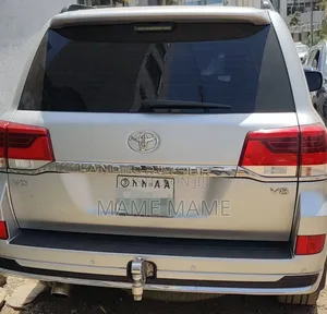 Toyota Land Cruiser 2019 Silver
