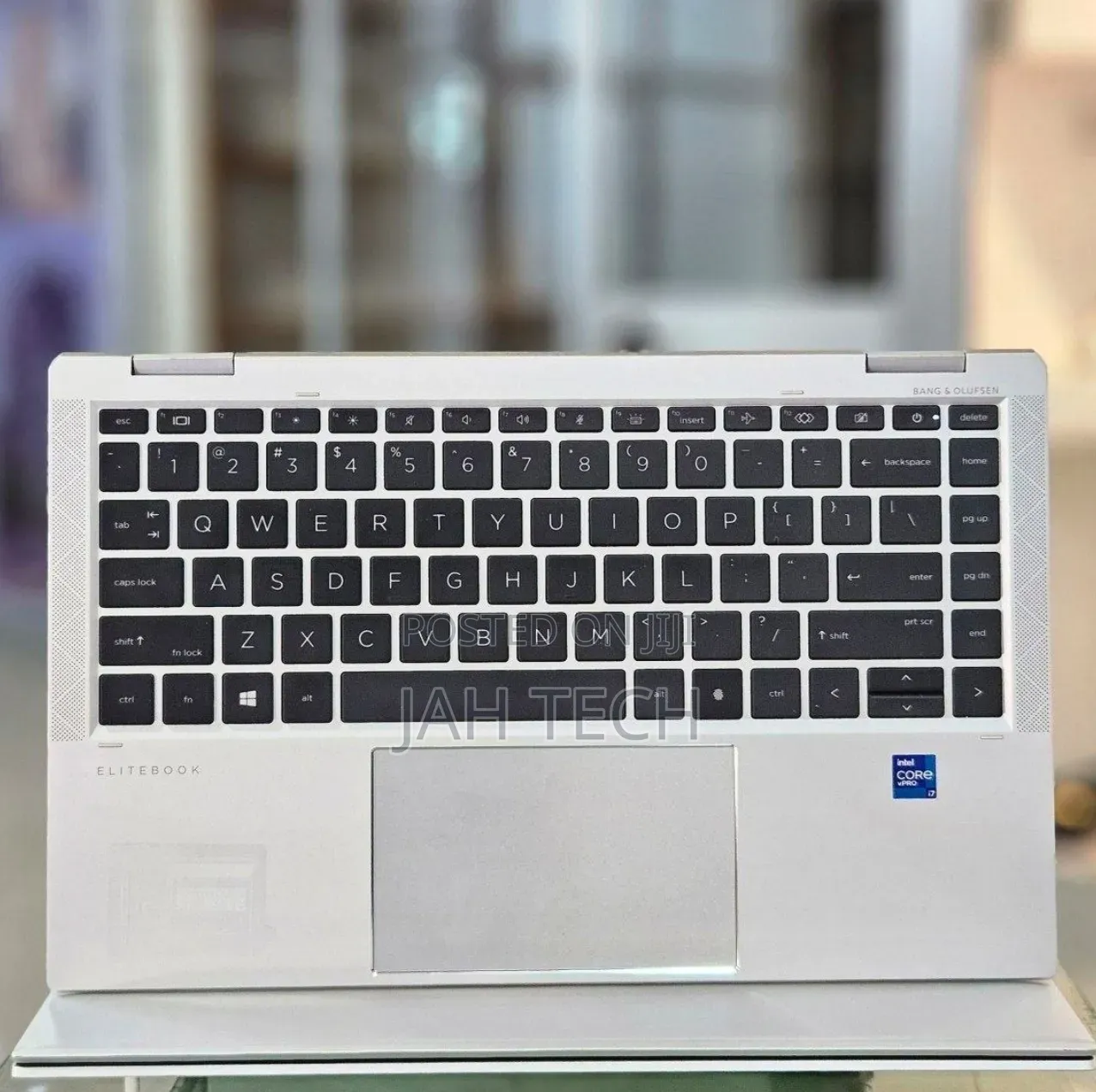 New Laptop HP EliteBook 1040 G8 16GB Intel Core i7 SSD 512GB