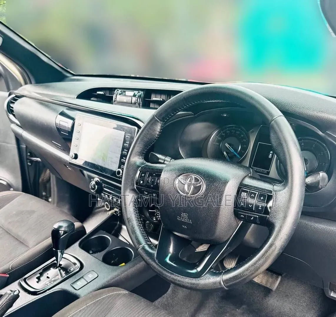 Toyota Hilux 2022
