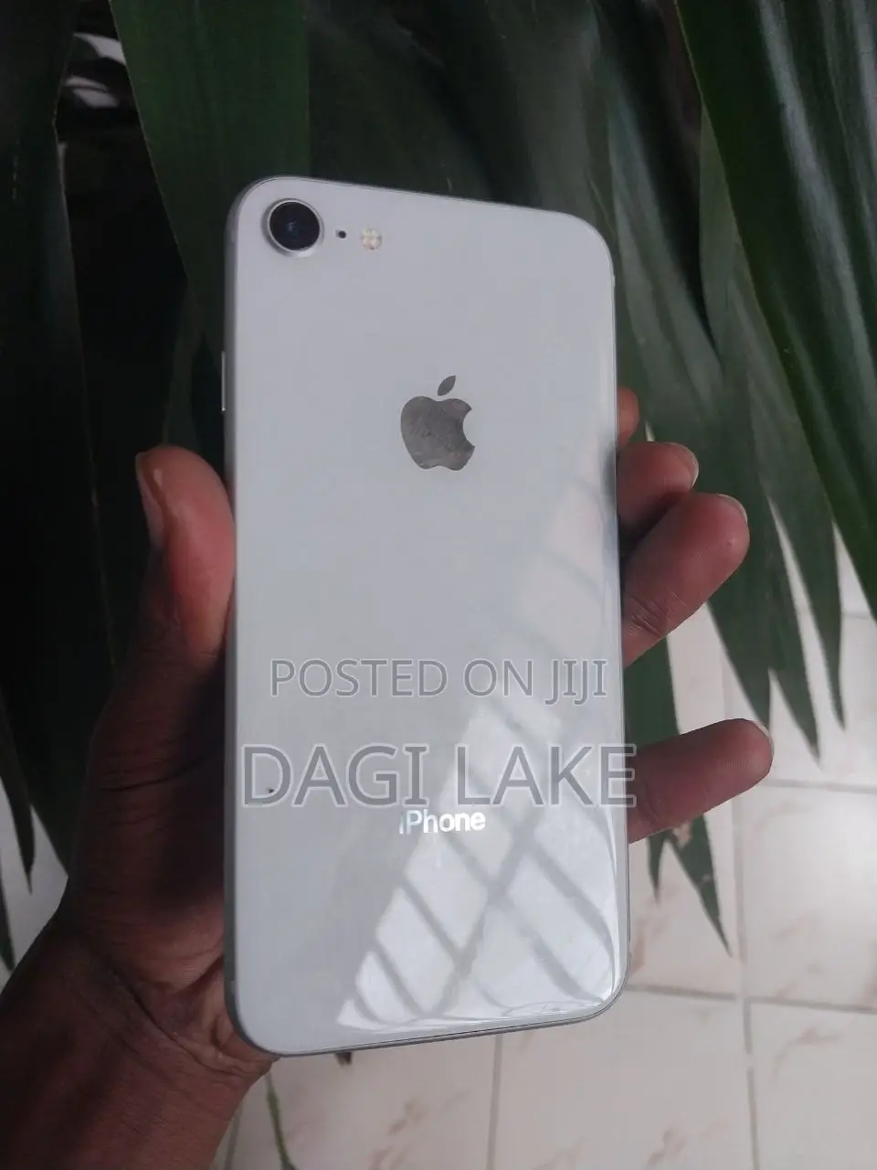 Apple iPhone 8 64 GB White