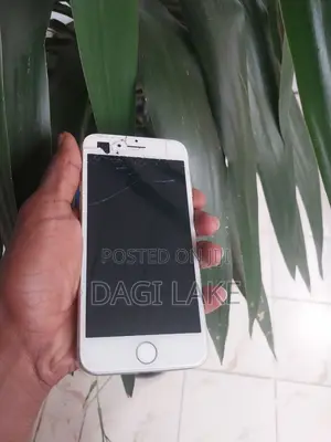 Apple iPhone 8 64 GB White