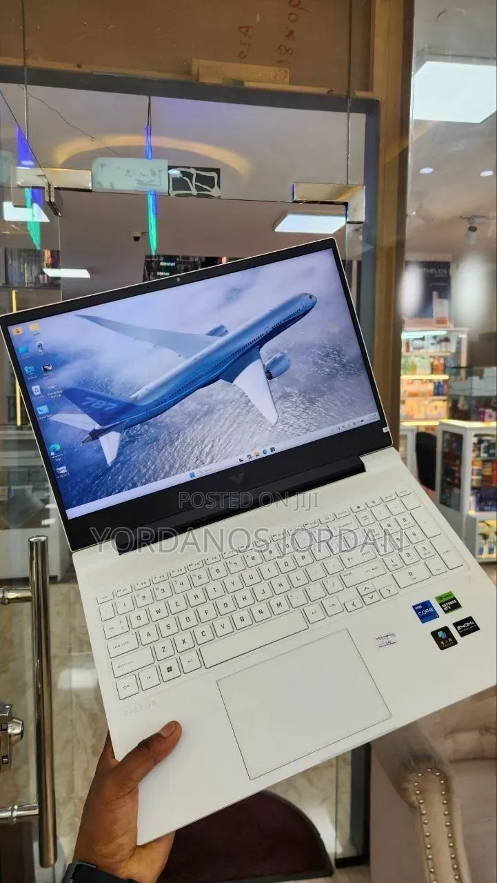 New Laptop HP Victus 16 16GB Intel Core i7 SSD 1T